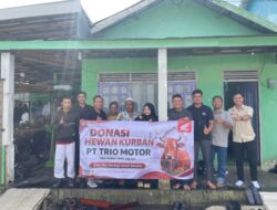 Trio Motor Tebar Berkah Kurban di Gambut.