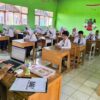 Dorong Digitalisasi Pendidikan, SMPN 1 Martapura Timur Laksanakan Ujian Berbasis CBT Android