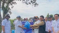 90 Ribu Benih Gabus dan Papuyu Ditebar di Barito Kuala, Dislautkan Kalsel Bergerak Selamatkan Populasi Ikan Lokal