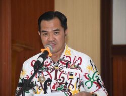 Bupati Pulang Pisau Kukuhkan Pengurus LPPD dan Lepas Kontingen Pesparawi Nasional