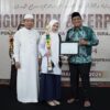 Wabup Tala Lepas Santri Sirajul Huda, Tekankan Pentingnya Akhlak dan Integritas