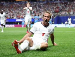 Comeback Dramatis! Dua Gol Harry Kane Selamatkan Inggris, Kongo Tersingkir