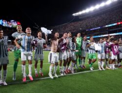 Alvarez Bersinar di Extra Time, Argentina Singkirkan Swiss