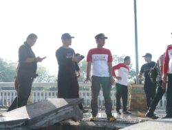 Wali Kota Yamin Pimpin Gotong Royong Bersihkan Siring Tendean, Tegaskan Larangan Buang Sampah Sembarangan
