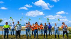BIB Gandeng Warga Rehabilitasi Pesisir Pantai Bunati Lewat Penanaman 1.000 Mangrove