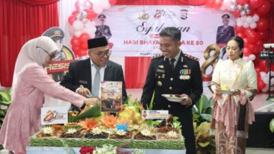 Syukuran Hari Bhayangkara ke-80, Pemkab HST Bersama Polres Galakan Siskamling