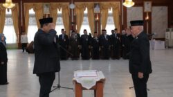 Lantik Pejabat Pemprov Kalsel, Gubernur Muhidin Tegaskan Penempatan Berbasis Talenta