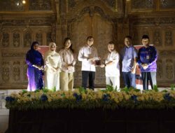 Bupati Tanah Bumbu Dukung Gerakan Literasi, Hadiri Launching Buku Suara dari Tenggara