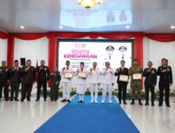 Paskibraka Tanah Bumbu Diguyur Beasiswa, Bupati Andi Rudi Latif Dorong Generasi Muda Terus Berprestasi