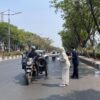 Peduli Kesehatan Warga, Dispersip Kalsel Bagikan Masker kepada Pengguna Jalan