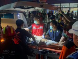 Tangis Haru di Pelabuhan Trisakti, 69 Korban Selamat KM Virgo Transport 8 Tiba