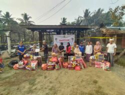 Ringankan Beban Warga Terdampak Kebakaran, Pemkab HST Salurkan Bantuan di Desa Bakti