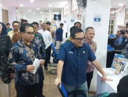 Ketua Komisi II DPR RI Dorong Banjarmasin Jadi Daerah Pertama Penganut Layanan Publik 24/7