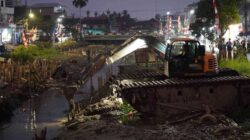 Sungai Pekapuran Mulai Dikeruk, Upaya Pulihkan Aliran dan Kendalikan Banjir