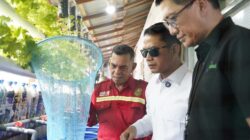 Bank Kalsel Serahkan Komposter Sampah dan Bantuan Budidaya Lele