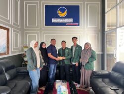 ‎Kartoyo Salurkan Bantuan untuk Sarana Kebersihan MAN 1 HSS