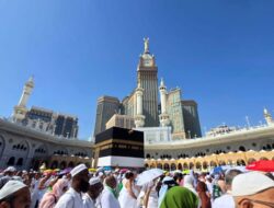 Kemenhaj Imbau Jemaah Umrah Indonesia Waspada di Tengah Konflik Timur Tengah