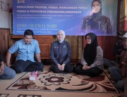 Desy Ajak Warga Tapin Jaga Budaya dan Toleransi