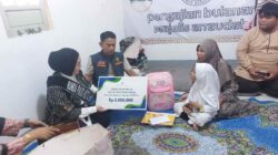 Bunda PAUD Banjarmasin Salurkan Bantuan Pendidikan untuk Anak Guru Honorer yang Meninggal Saat Kabut Asap