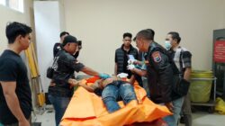 Lagi Asyik Makan, Nurdin Kaget Rumahnya Tiba-Tiba Dimasuki Orang Bersimbah Darah