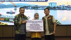 Kolaborasi Pemkot dan Bulog, 30 UMKM Banjarmasin Terima Bantuan RPK Mandiri