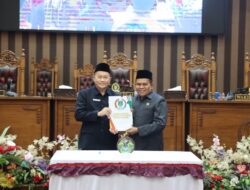 Bupati Andi Rudi Latif Dukung Raperda Penanggulangan Kemiskinan dan Pengembangan SDM